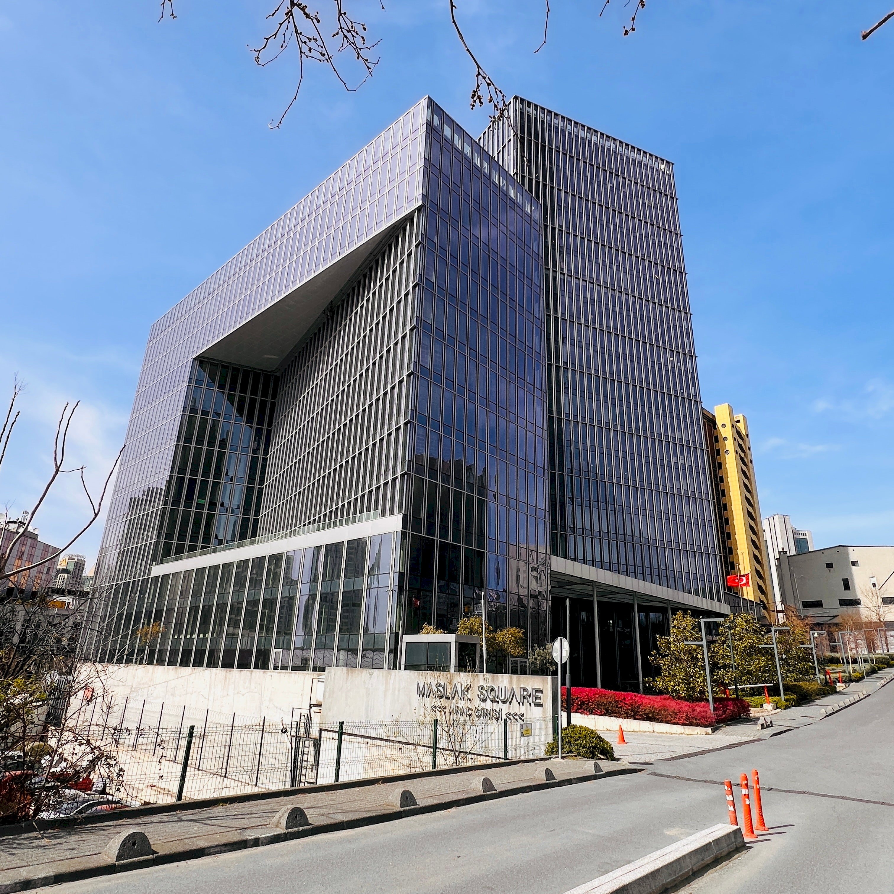 Plaza-Maslak-Maslak Square