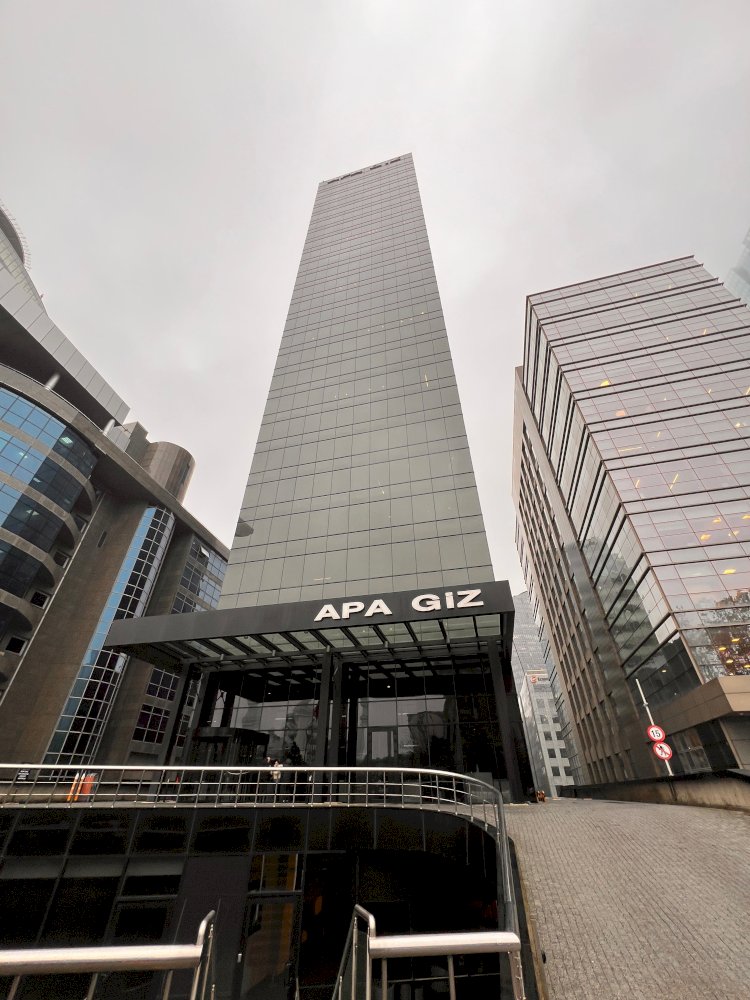 Plaza-Büyükdere Cd-Apa Giz