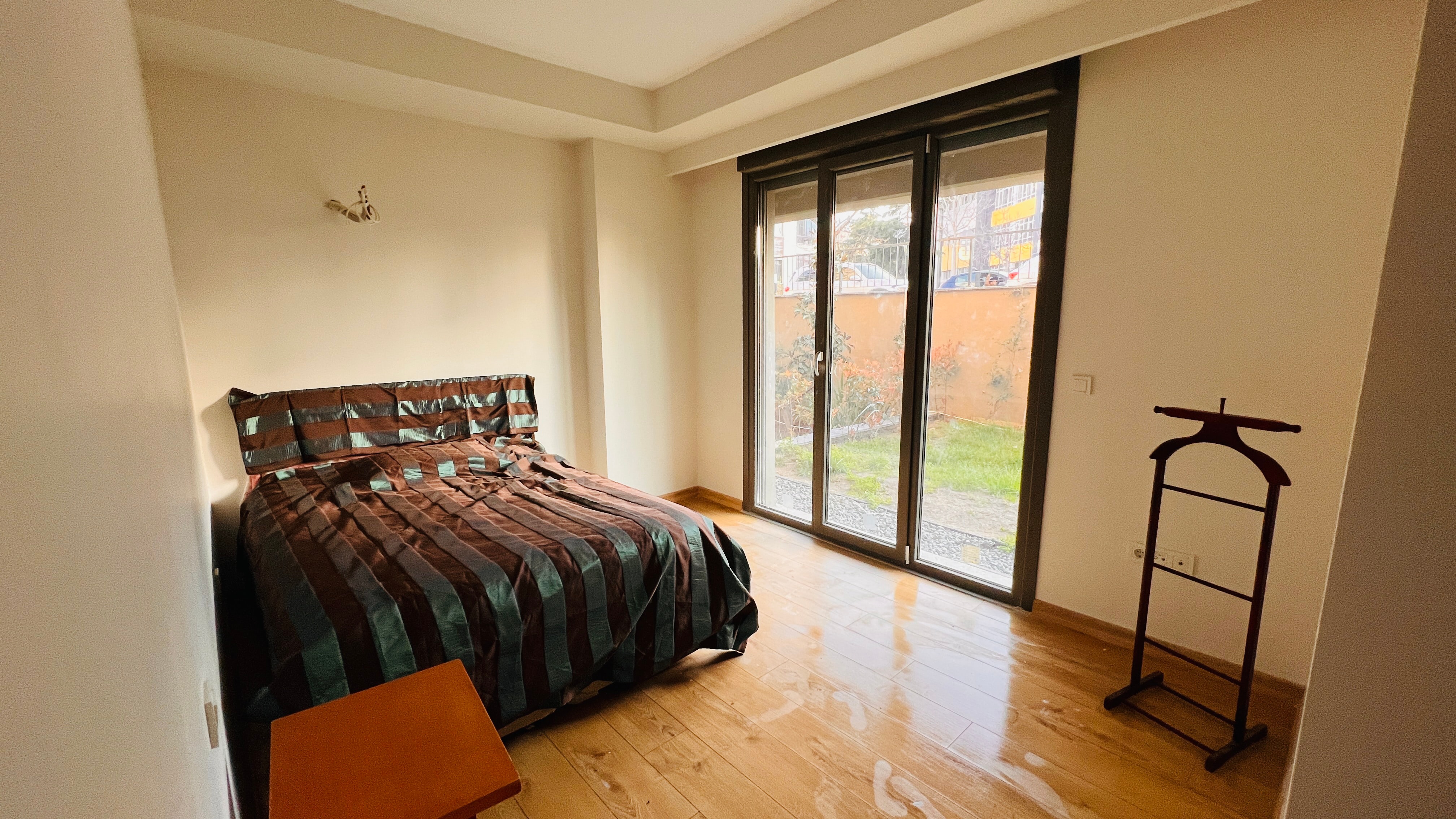 Tam eşyalı sıfır bina bahçe katı daire 15