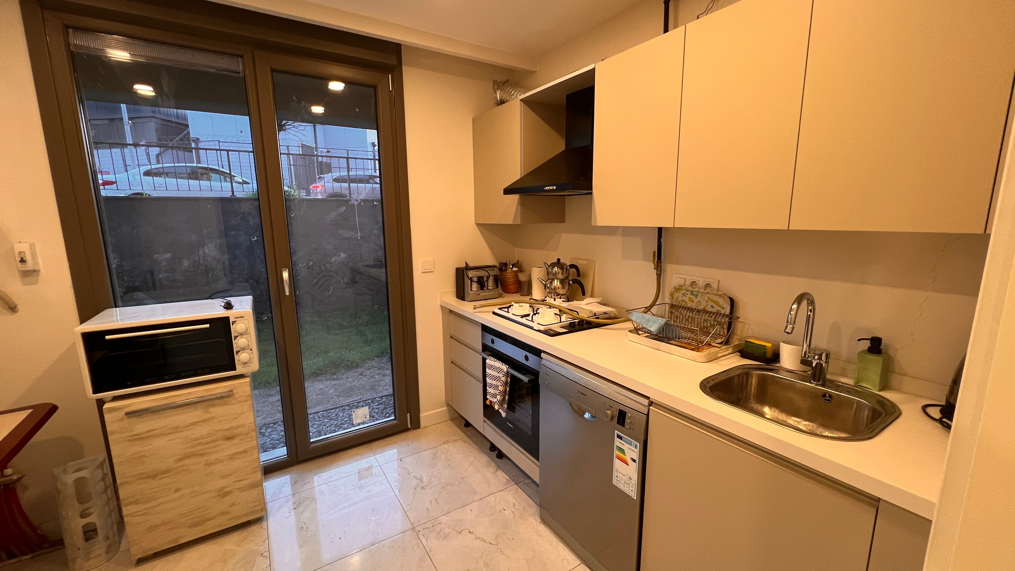 Tam eşyalı sıfır bina bahçe katı daire 22