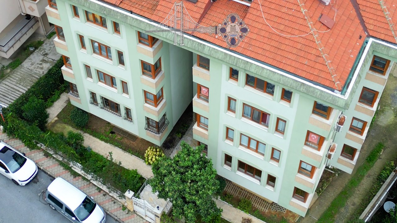 Fully furnished 2+1 apartment for rent with parking near Fulya Metro in Gayrettepe, Besiktas - property video